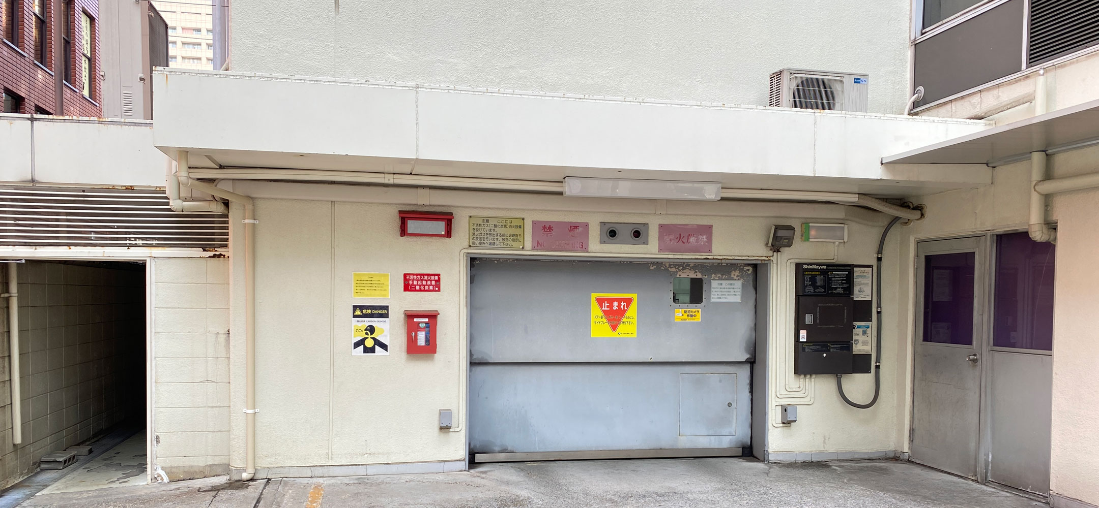 月極貸駐車場(御茶ノ水)入口