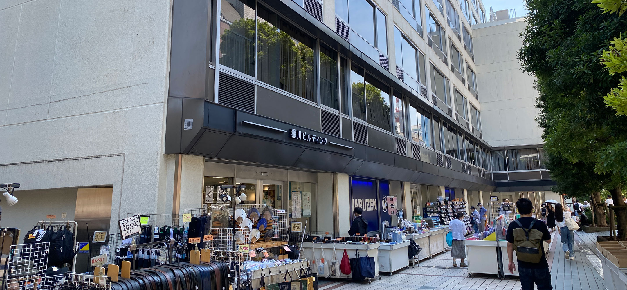 瀬川ビル　前庭